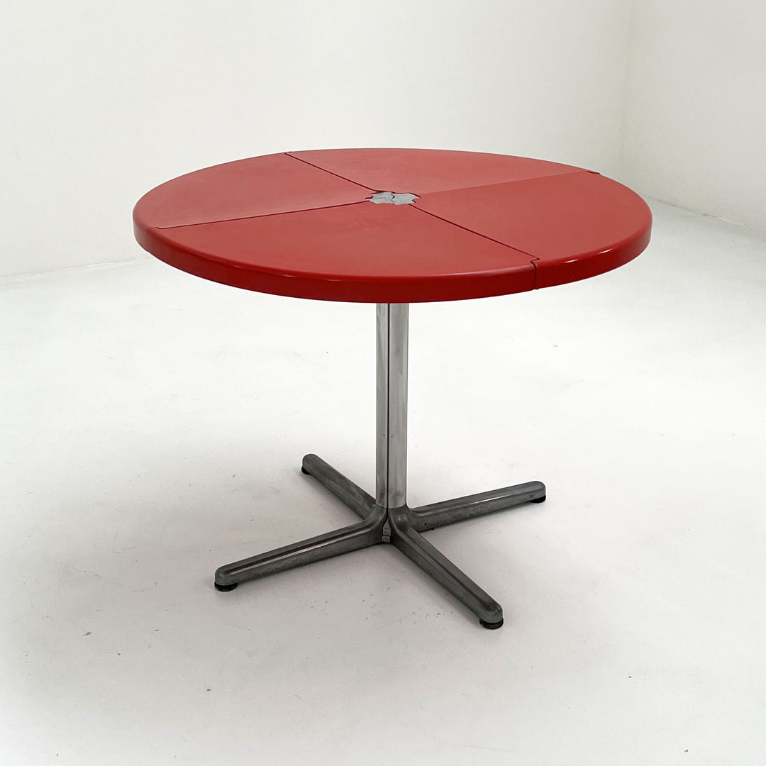 Red Plana Folding Table by Giancarlo Piretti for Anonima Castelli, 197 –  Mooiatti Japan