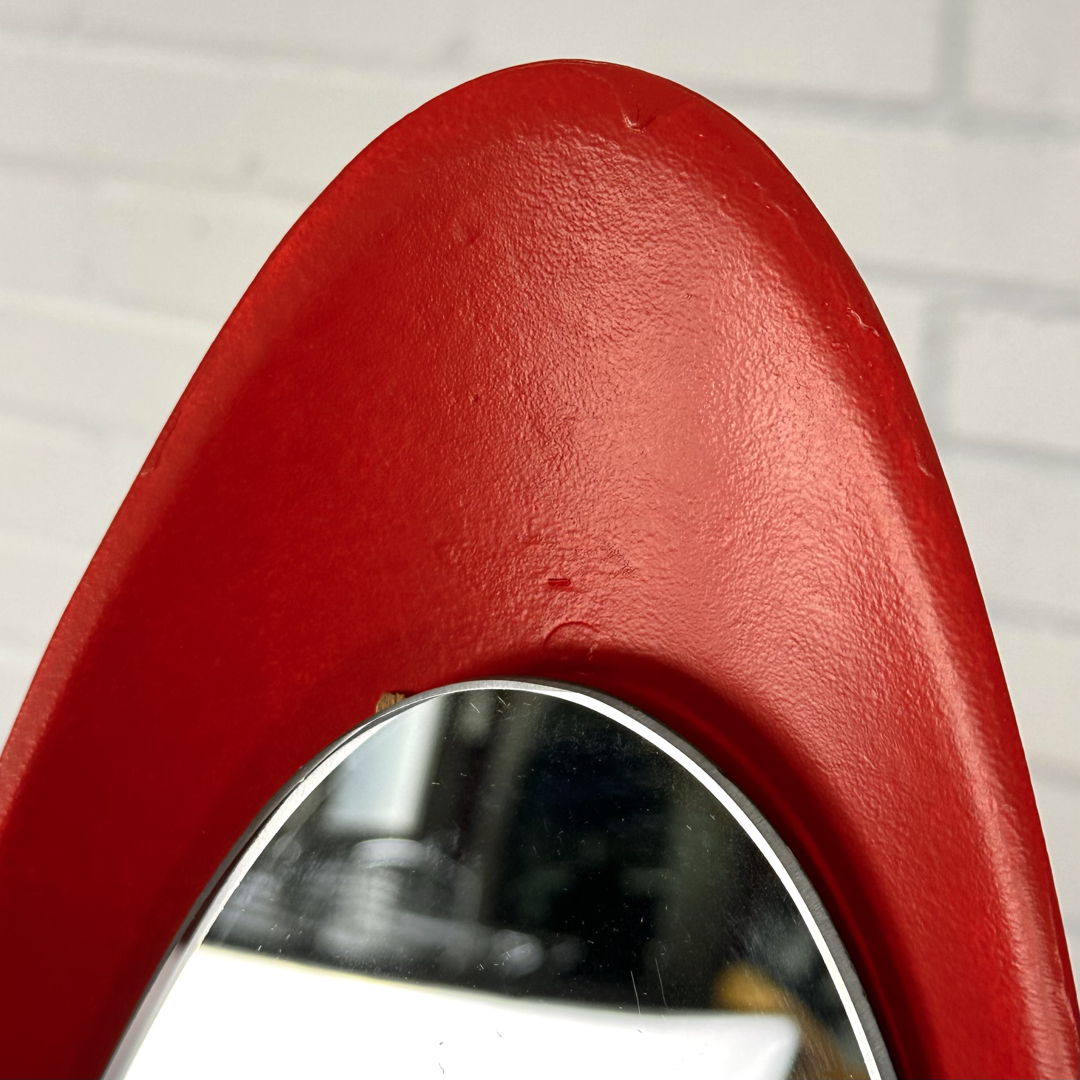 Lipstick mirror red by Rodolfo Bonetto | specchio unghia