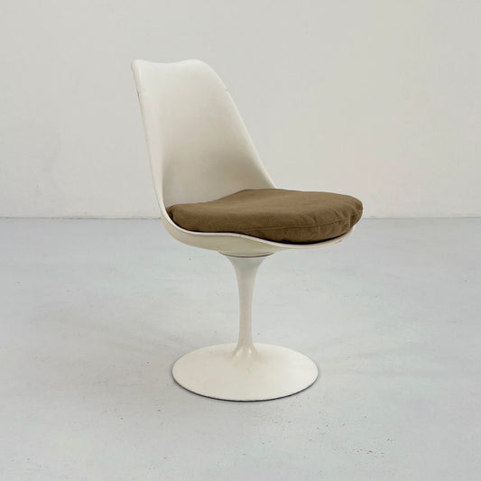 Taupe Swivel Tulip Dining Chair by Eero Saarinen for Knoll, 1960s