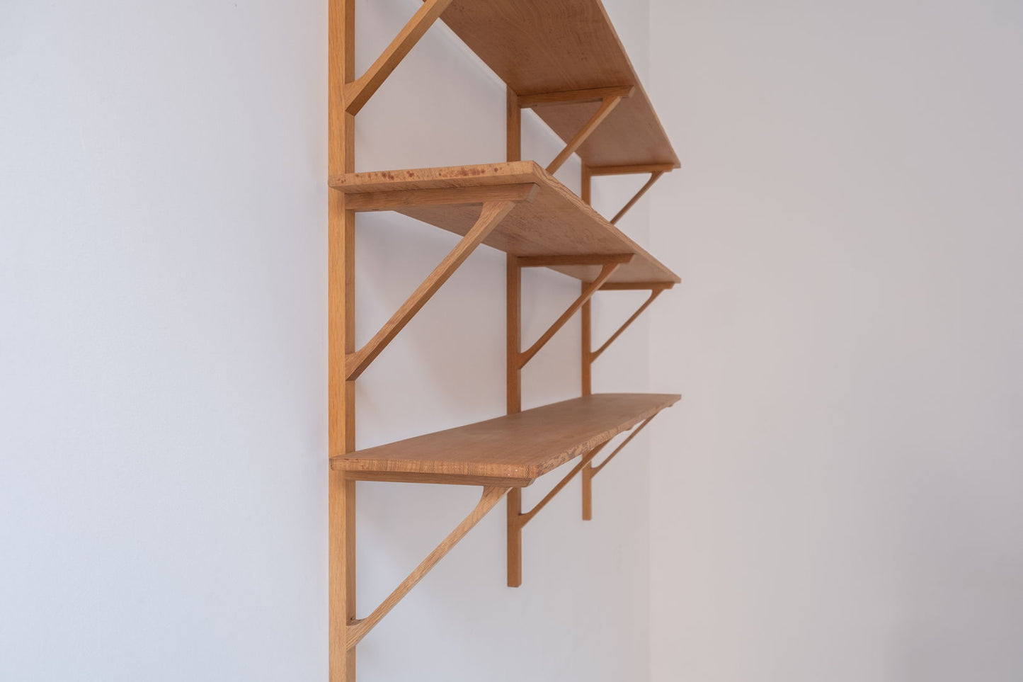 Magnificent bookshelf model BM 291 by Børge Mogensen for Fredericia Stolefabrik, Denmark 1956.