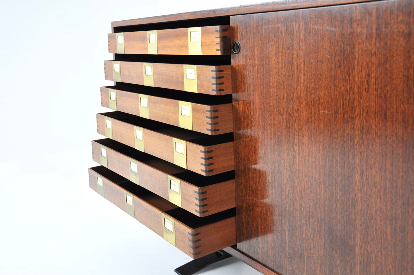 "SE3" Sideboard by Osvaldo Borsani for Tecno, Italy, 1960s