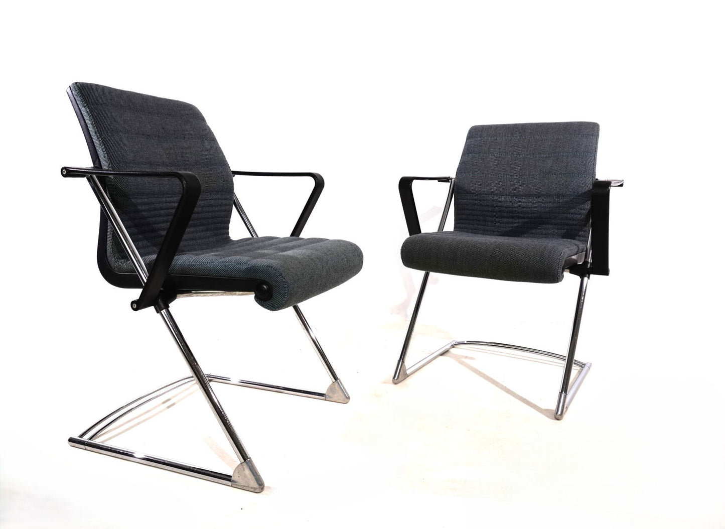 Set of 2 Drabert Z conference/dining room chairs by Prof. Hans Ullrich Bitsch