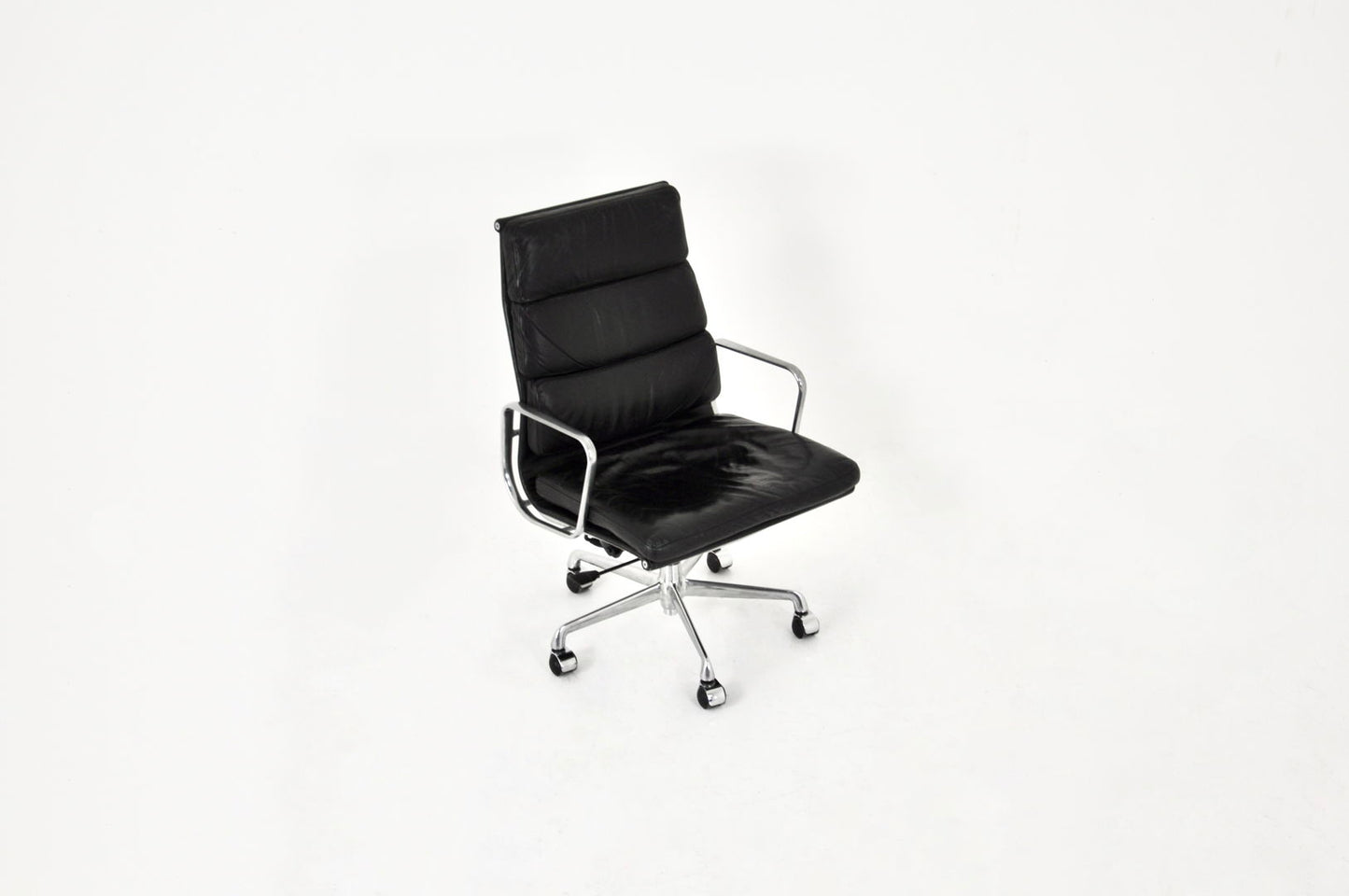 Ea 216 Soft Pad Desk Chair by Charles & Ray Eames for ICF, 1970s