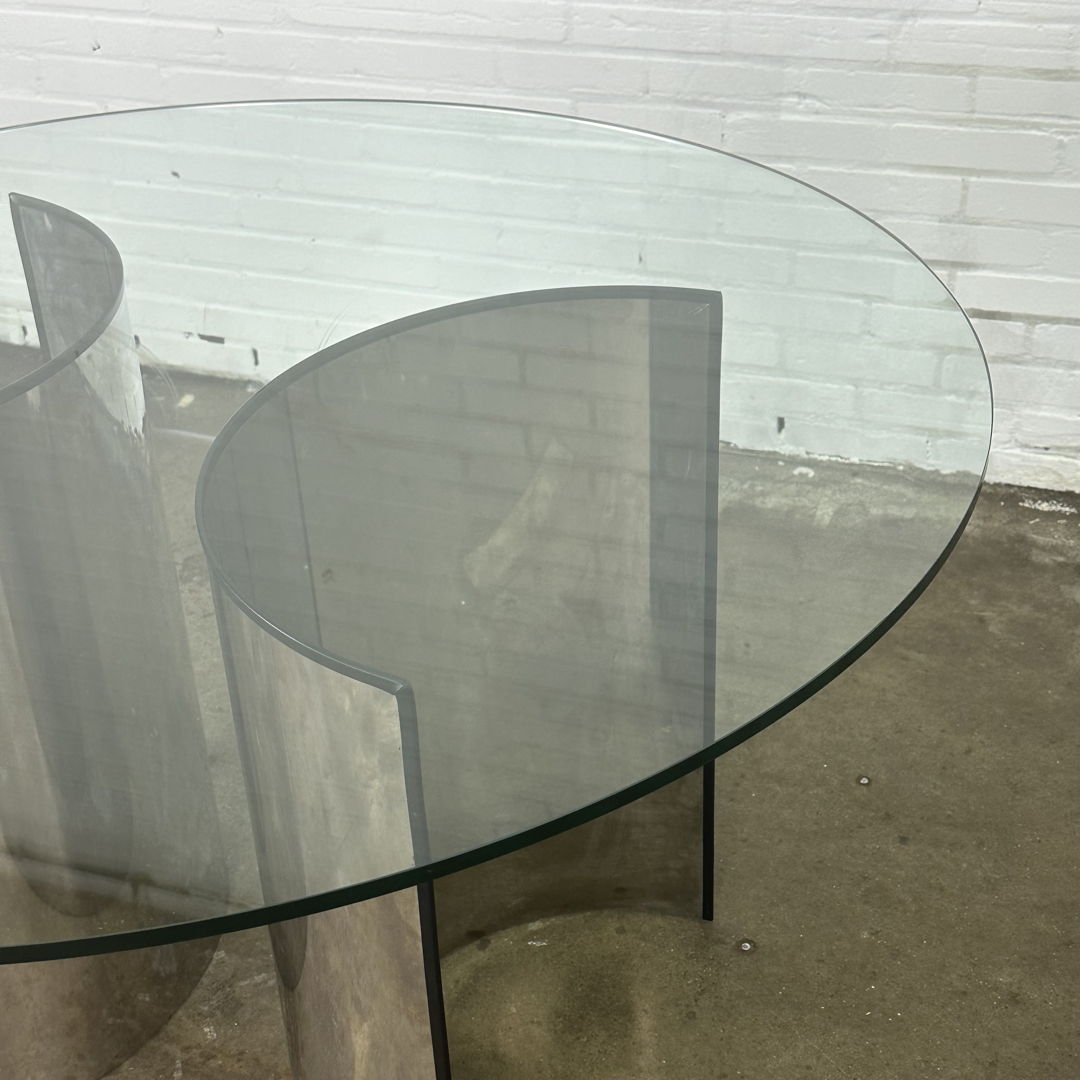 Dining table with glass top and steel legs Gallotti & Radice