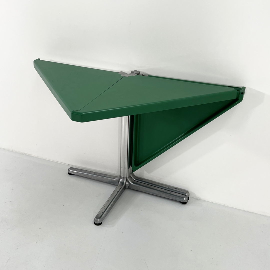 Plana Folding Table by Giancarlo Piretti for Castelli, 1970s – Mooiatti  Japan