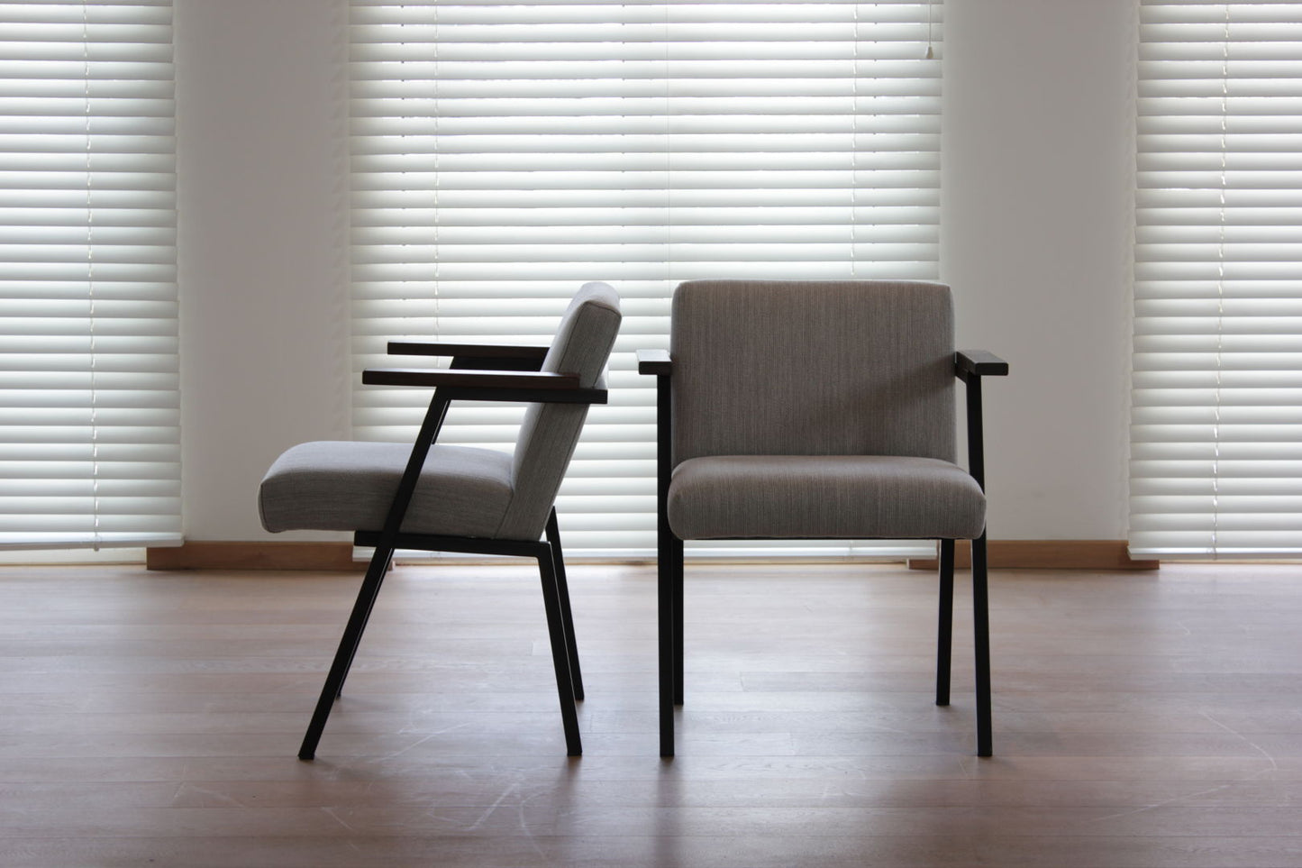 Pair of SC63.9 Armchairs by Martin Visser for 't Spectrum