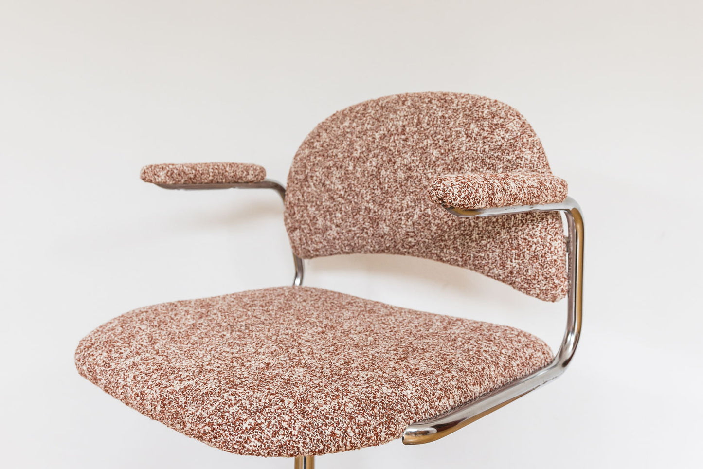 Swivel Chair from Kovona in Kvadrat, 1990s