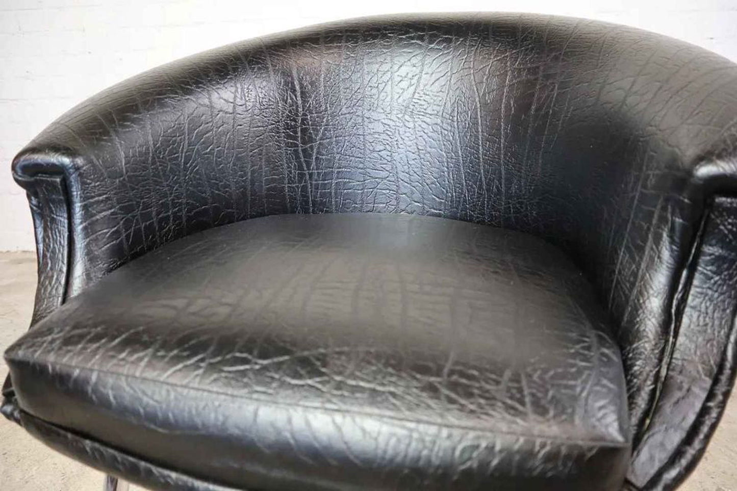 Set of 2 black faux leather Mid-century armchairs