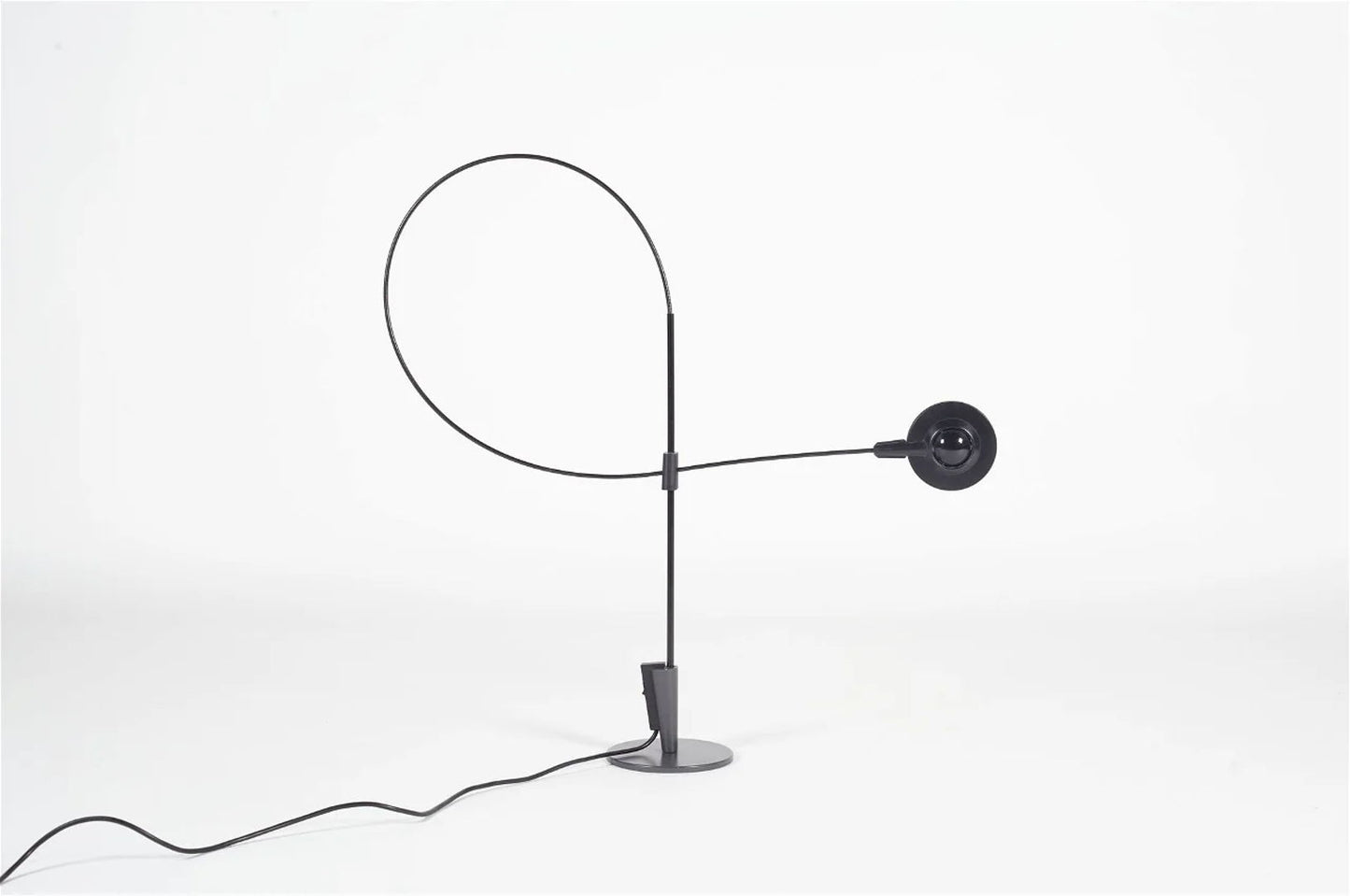 Sirrah "Sigla" postmodern table lamp, 1980s