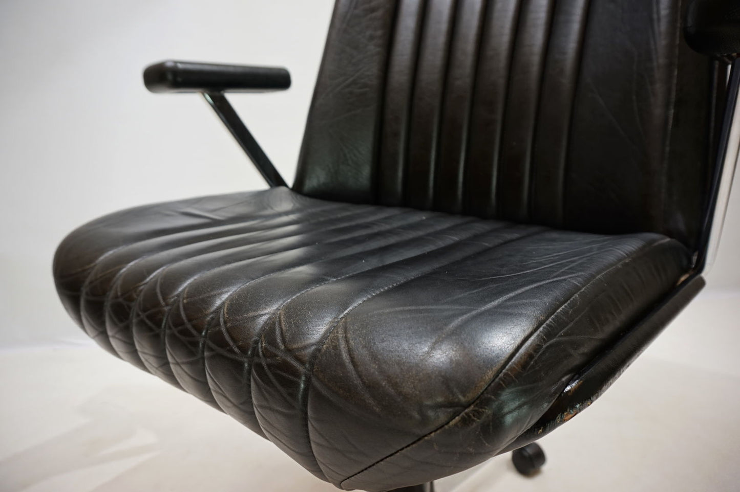 Stoll Giroflex 7014 leather office chair
