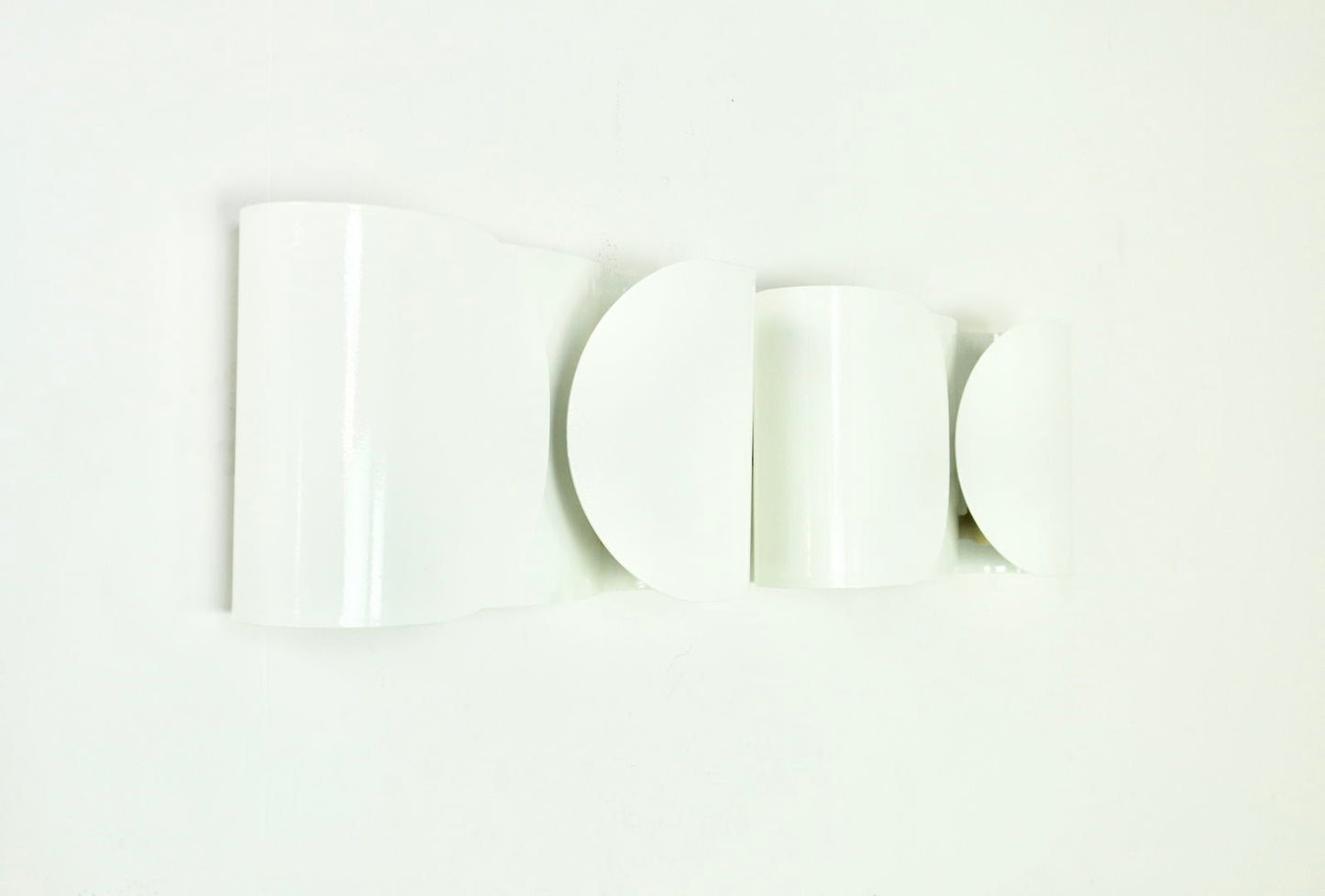 White Foglio Sconces by Tobia & Afra Scarpa for Flos, 1960s Set of 2