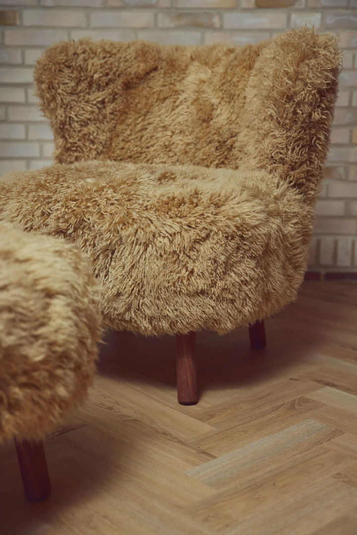 Emil Lounge Chair