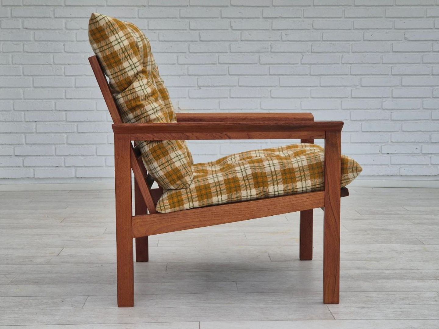 1970s, Danish lounge chair, original condition, furniture wool fabric, teak wood.