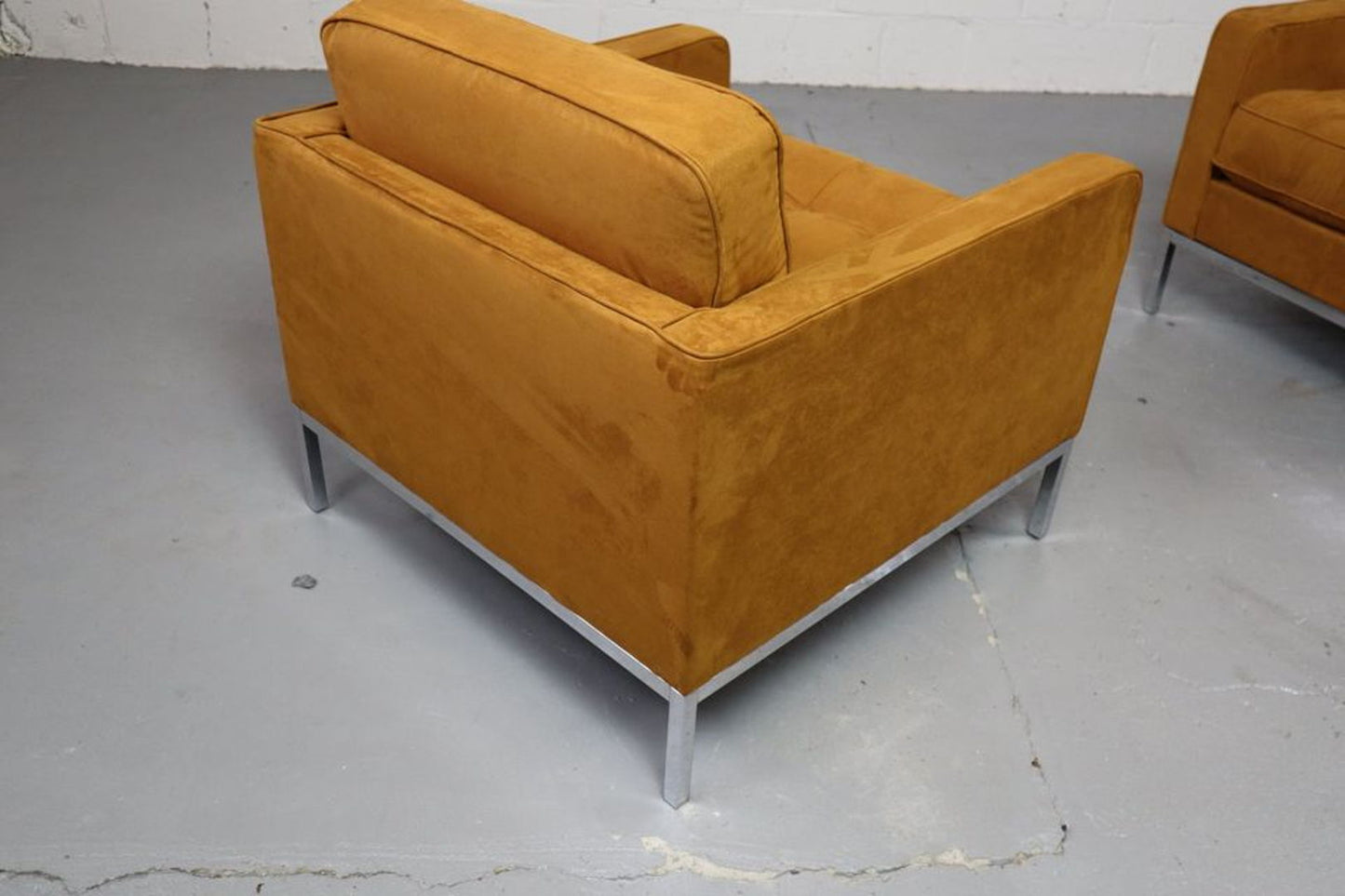 Pair of Florence Knoll lounge chairs for Knoll International