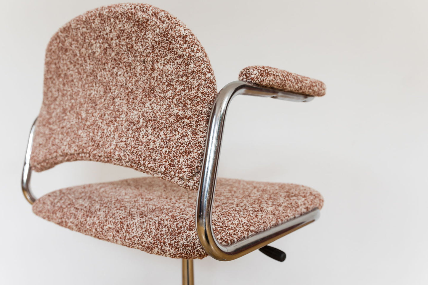 Swivel Chair from Kovona in Kvadrat, 1990s