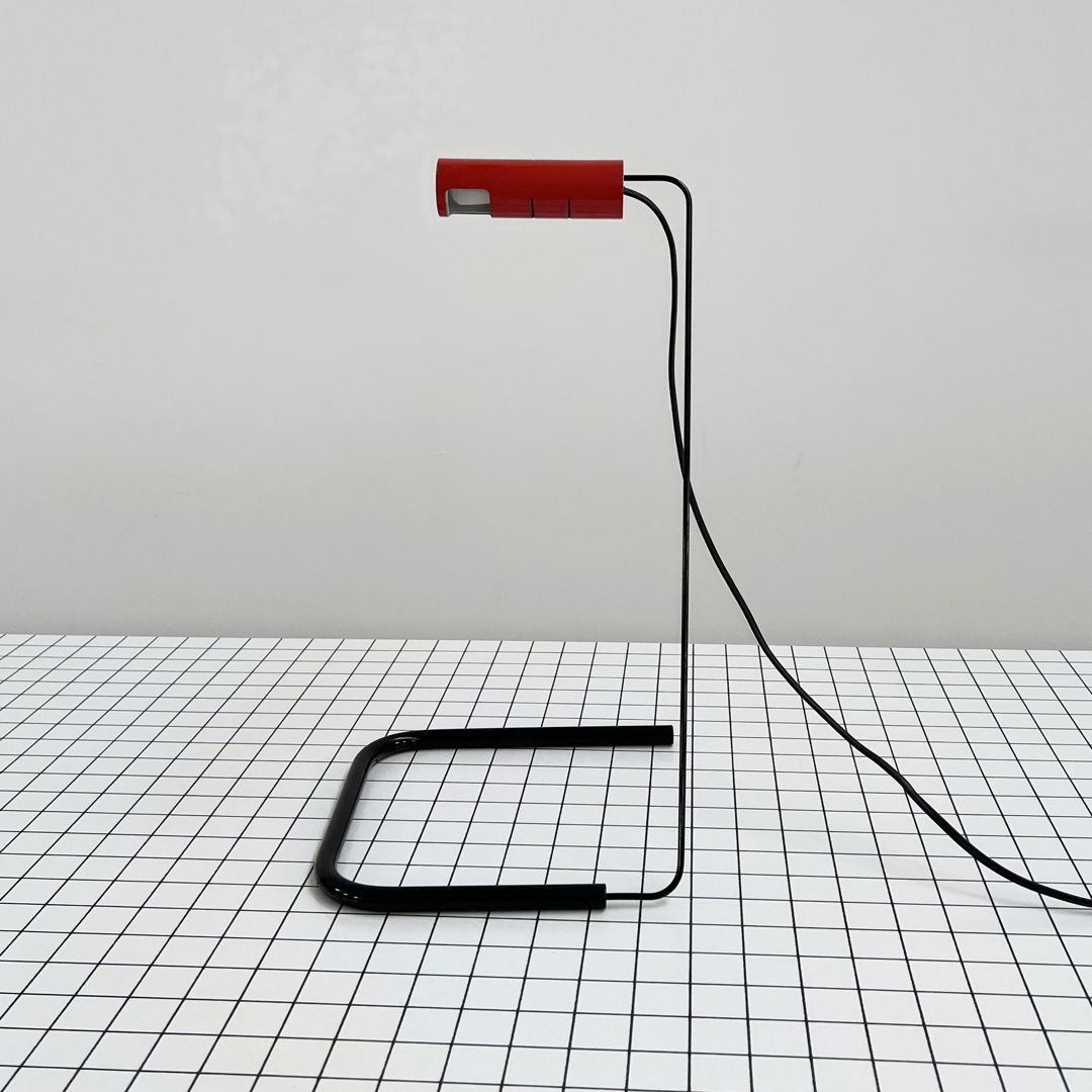 Red Slalom Desk Lamp by Vico Magistretti for Oluce, 1980s