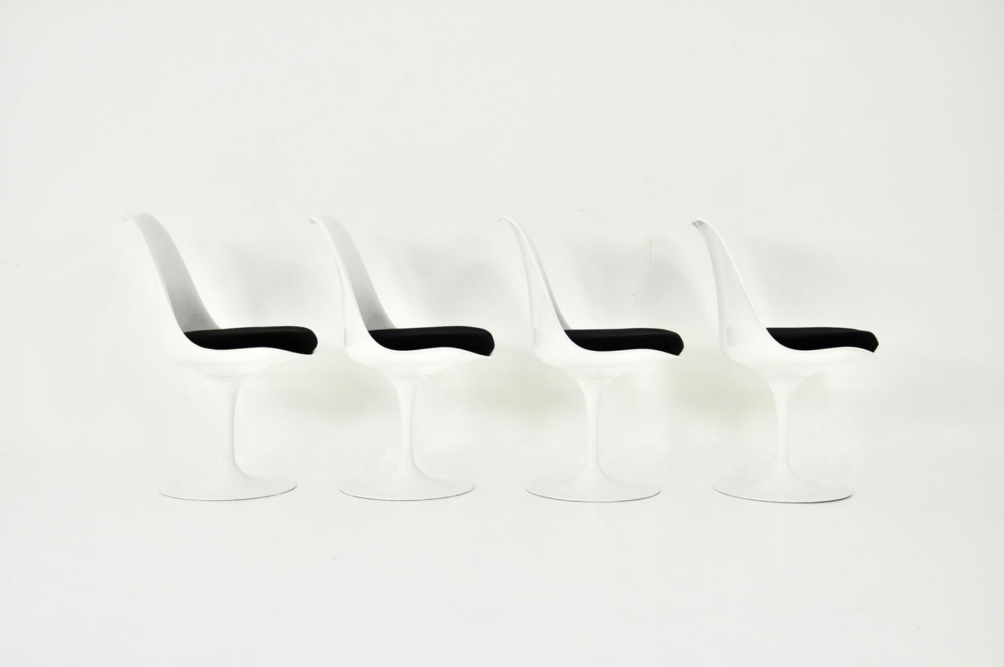 Tulip Dining Chairs by Eero Saarinen for Knoll International, 1970s, Set of 4