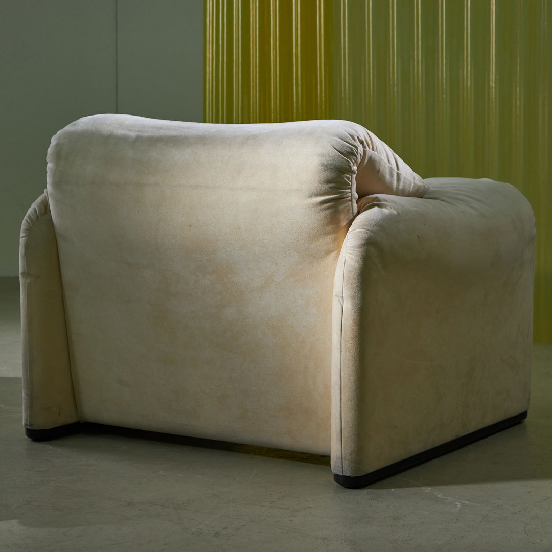 Maralunga 675 Armchair by Vico Magistretti for Cassina, 1973