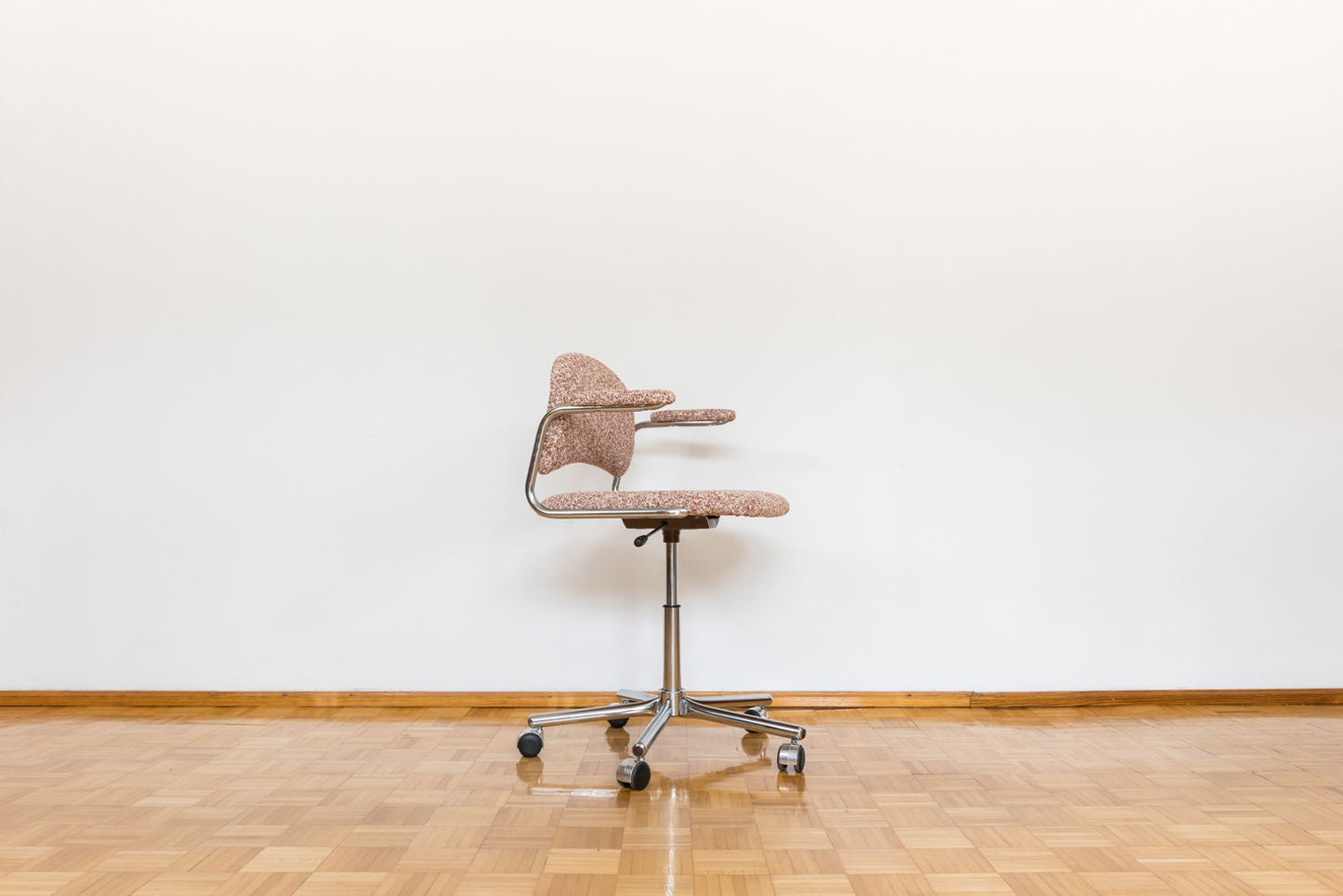 Swivel Chair from Kovona in Kvadrat, 1990s