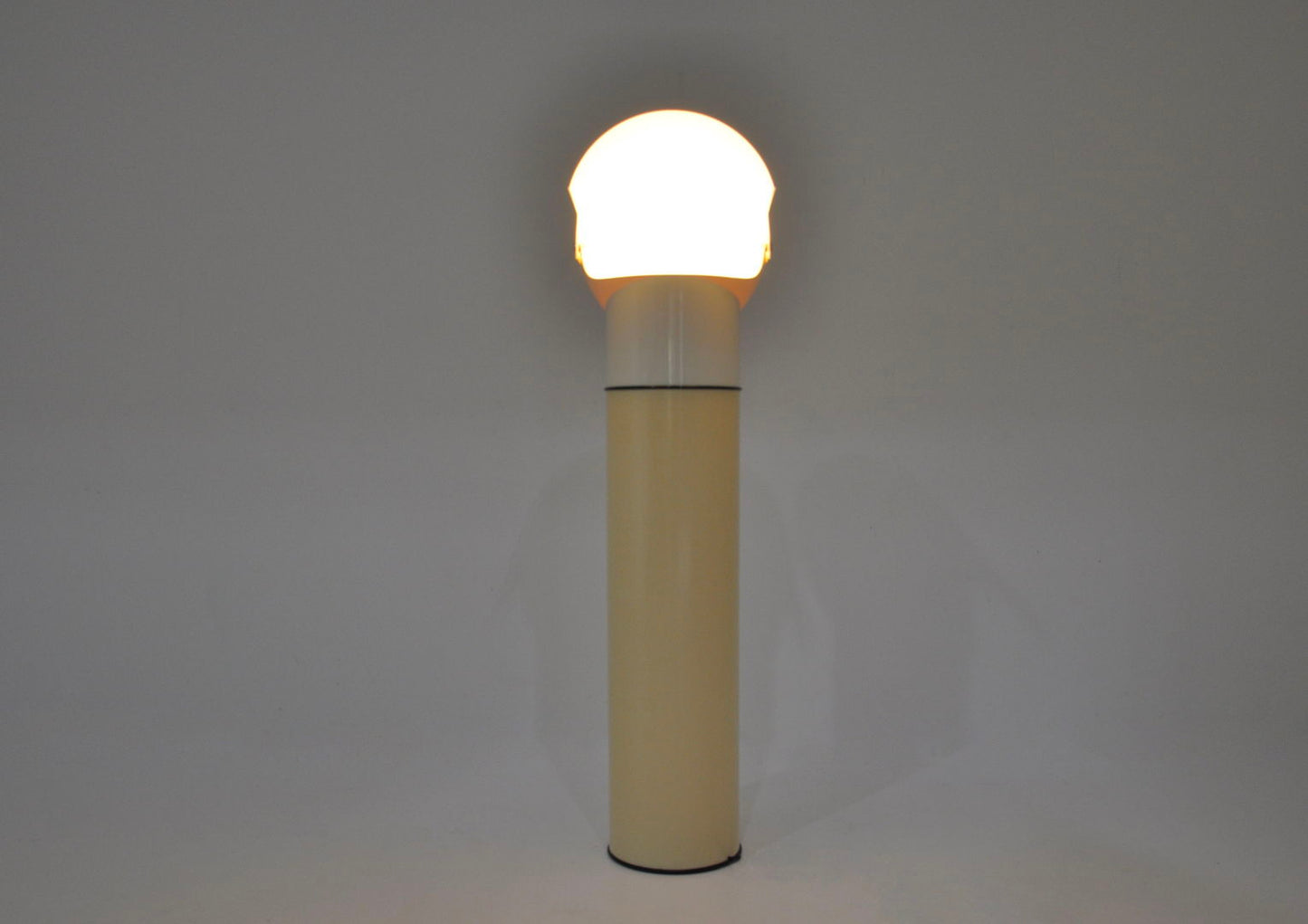 Mezzo Pileo floor lamp by Gae Aulenti for Artemide, 1970s