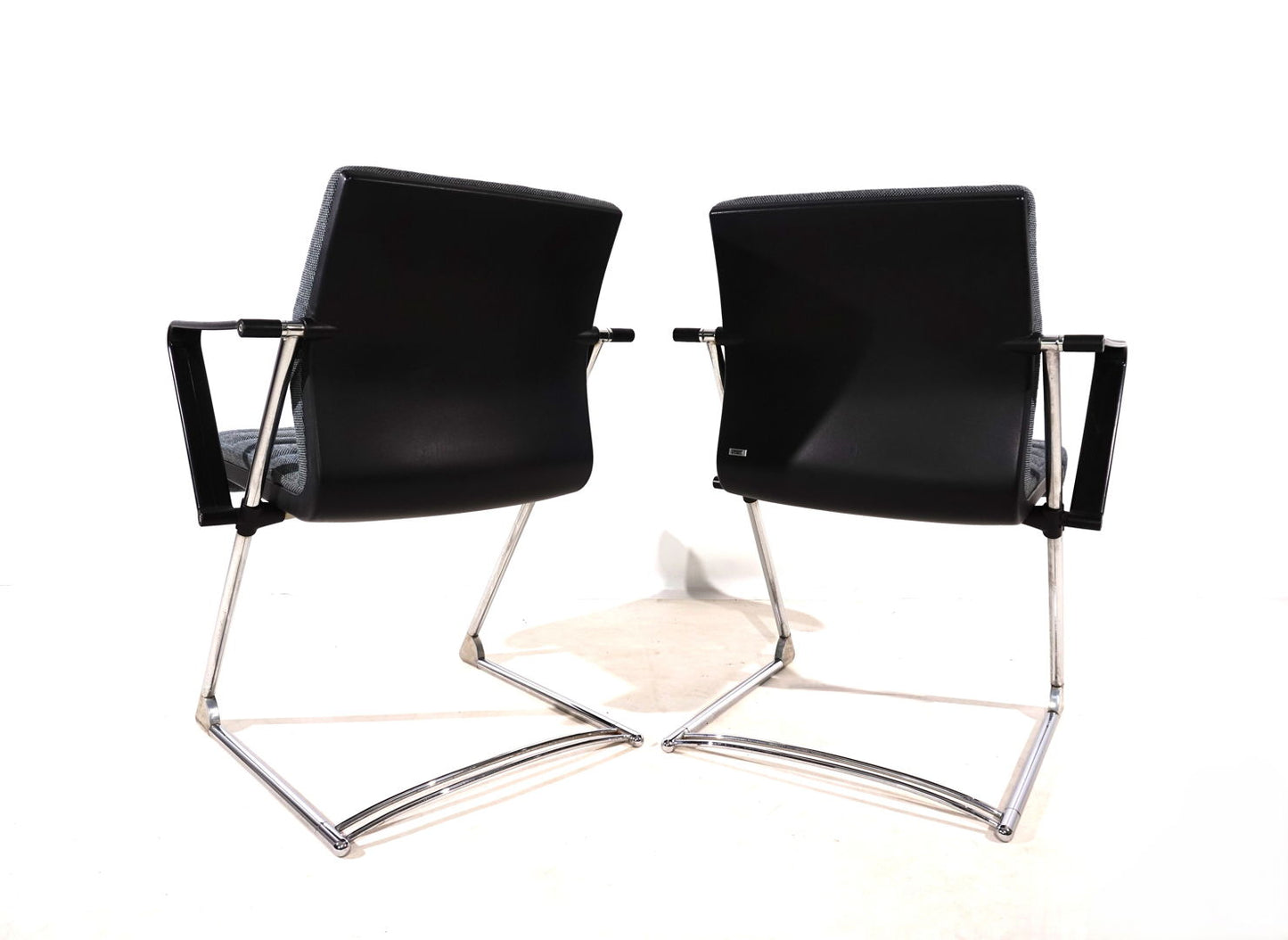 Set of 2 Drabert Z conference/dining room chairs by Prof. Hans Ullrich Bitsch