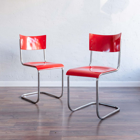 Set of 2 Functionalist Bauhaus Style Dining Chairs By Kovona, 1940s