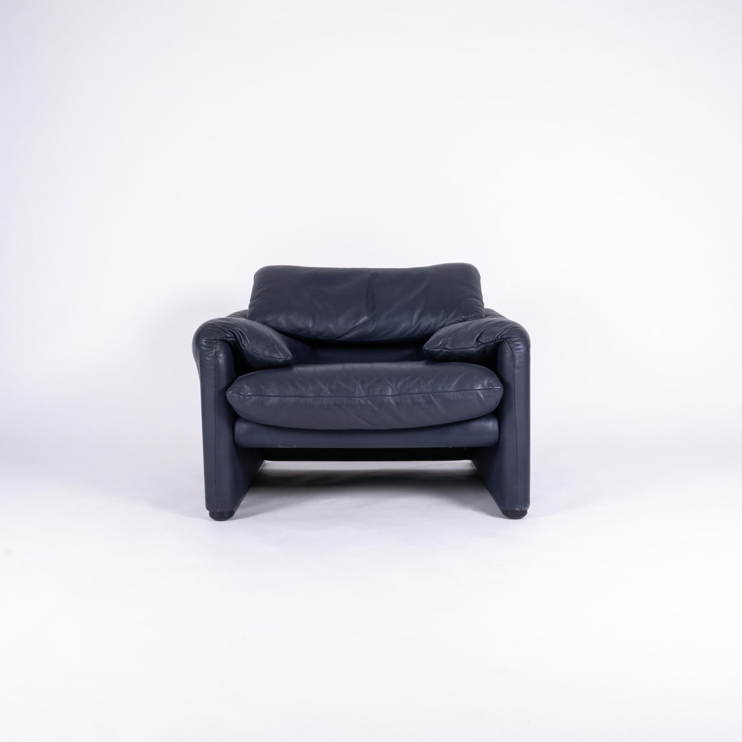 Cassina 'Maralunga' leather armchair by Vico Magistretti