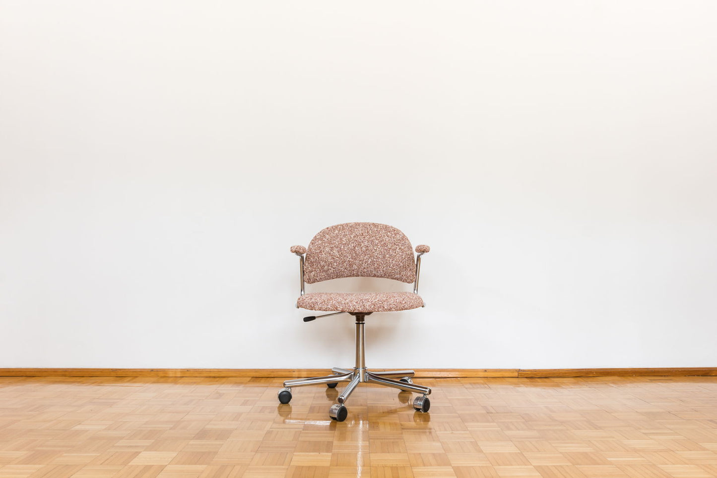 Swivel Chair from Kovona in Kvadrat, 1990s