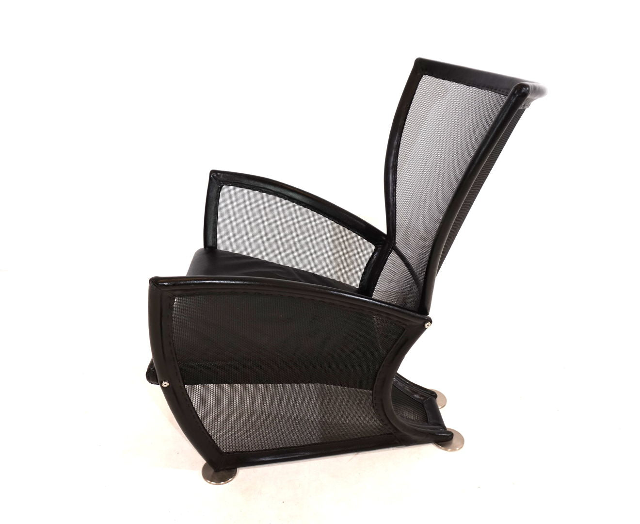 Prive leather armchair by Paolo Nava for Arflex