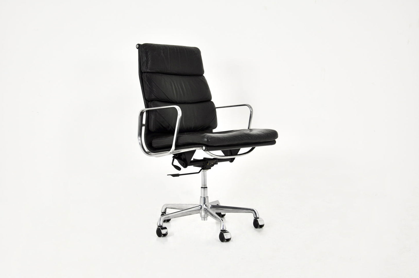 Ea 216 Soft Pad Desk Chair by Charles & Ray Eames for ICF, 1970s