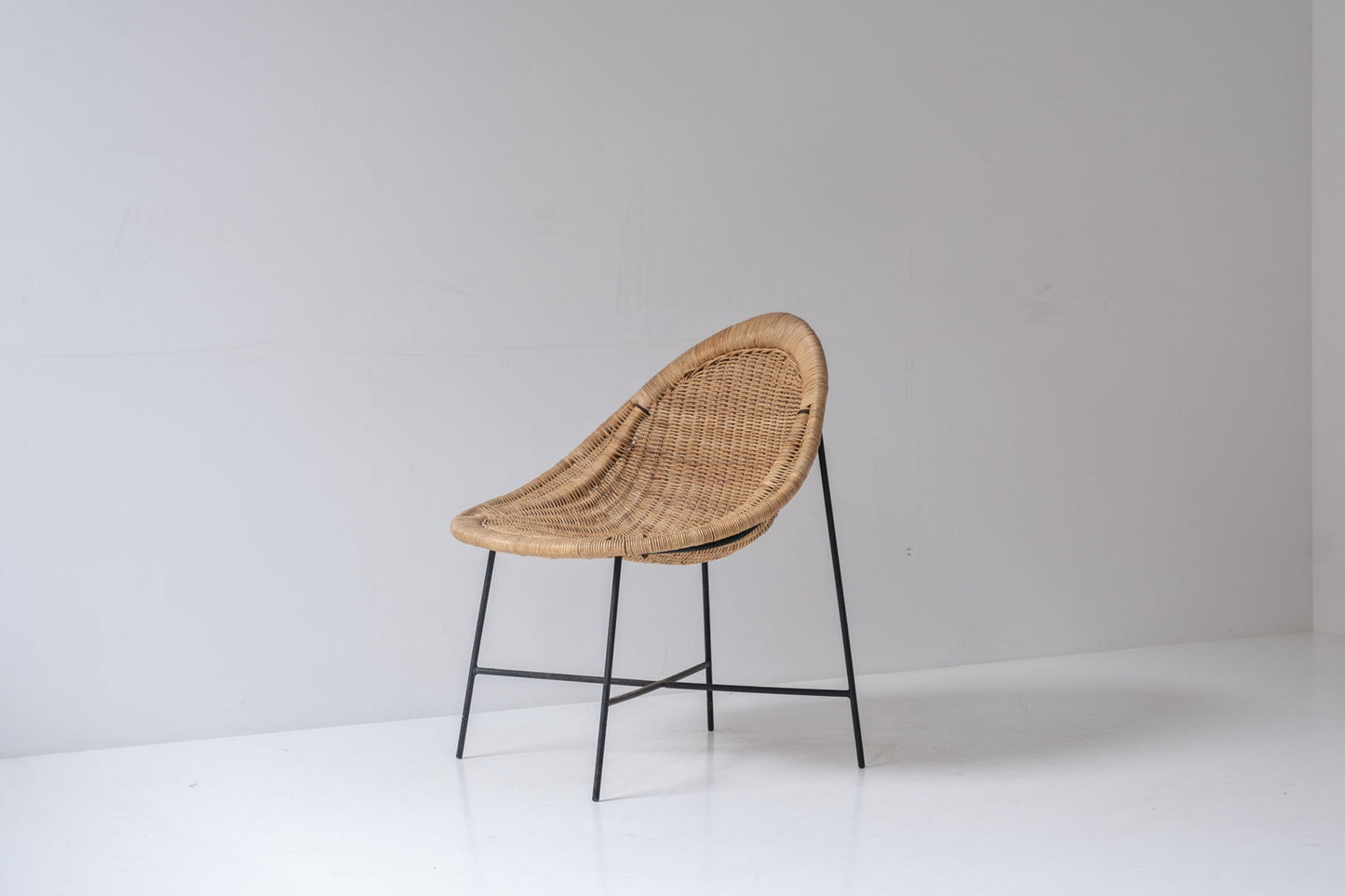 ‘Stora Kraal’ lounge chair by Kerstin Hörlin-Holmquist for Nordiska Kompaniet, Sweden 1952.