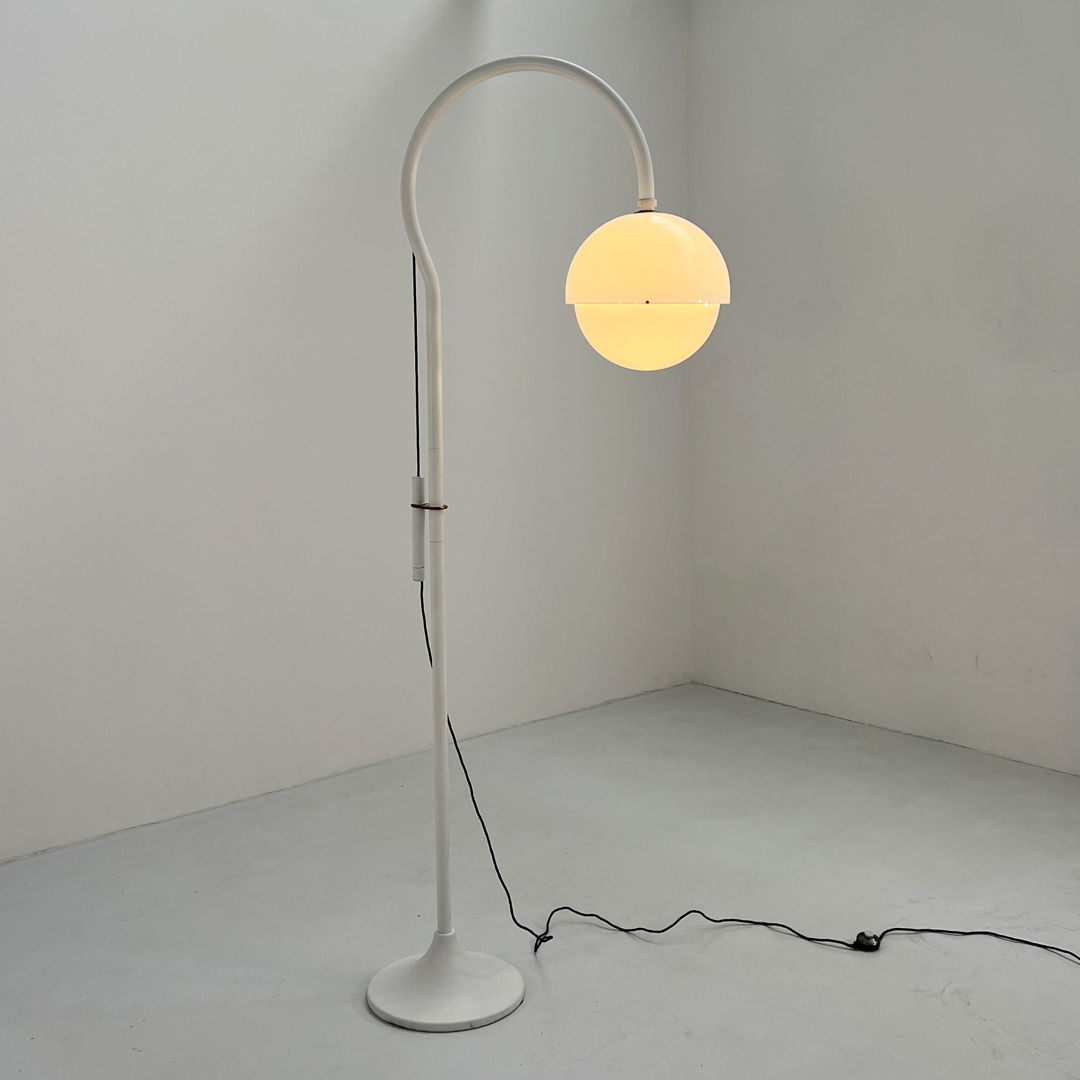 White Floorlamp Model 4055 by Luigi Bandini Buti for Kartell, 1960s