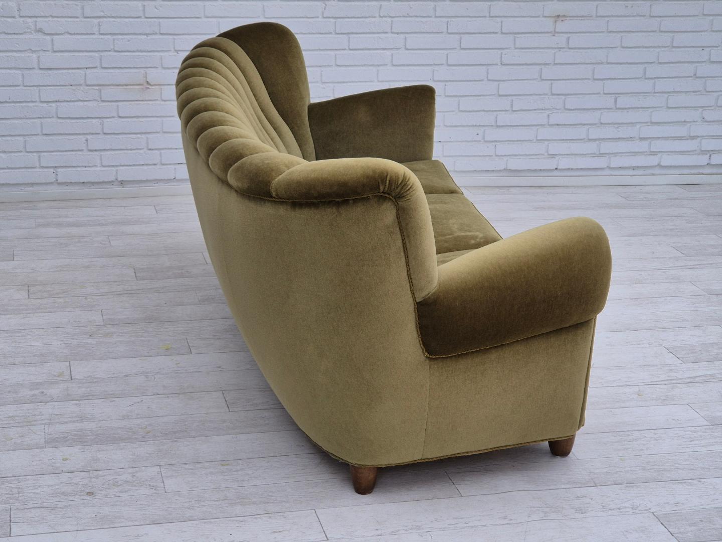 1960s, Danish 3-seater "Banana" sofa for Central Møbler Odense, original condition.