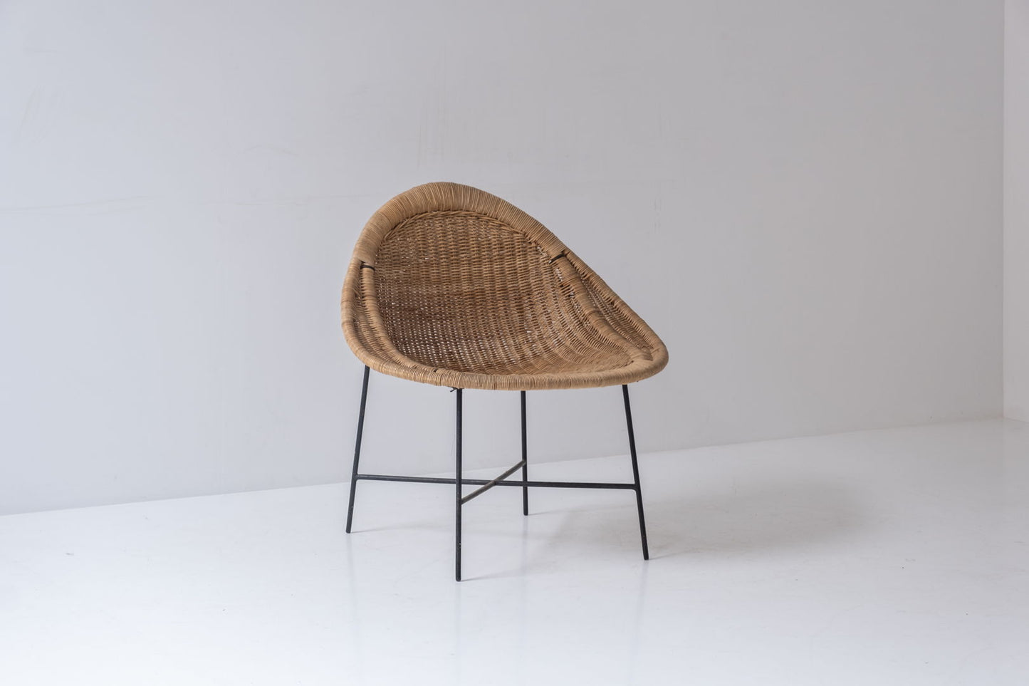 ‘Stora Kraal’ lounge chair by Kerstin Hörlin-Holmquist for Nordiska Kompaniet, Sweden 1952.