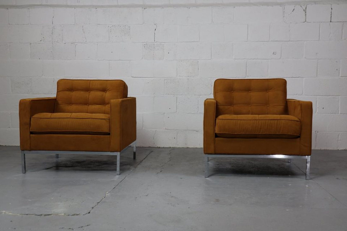 Pair of Florence Knoll lounge chairs for Knoll International