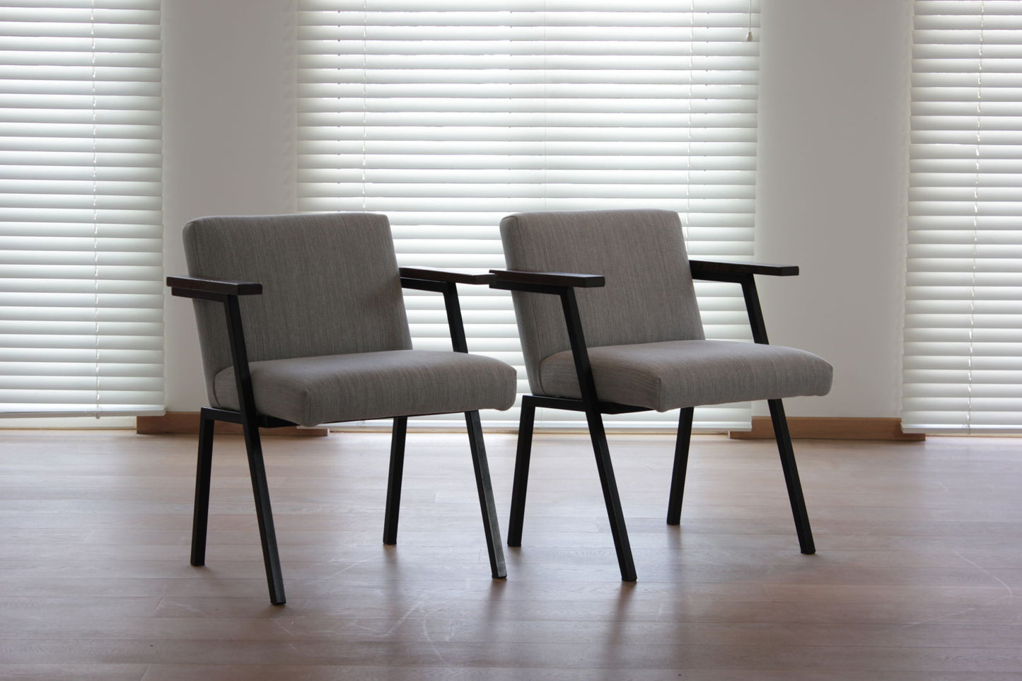 Pair of SC63.9 Armchairs by Martin Visser for 't Spectrum