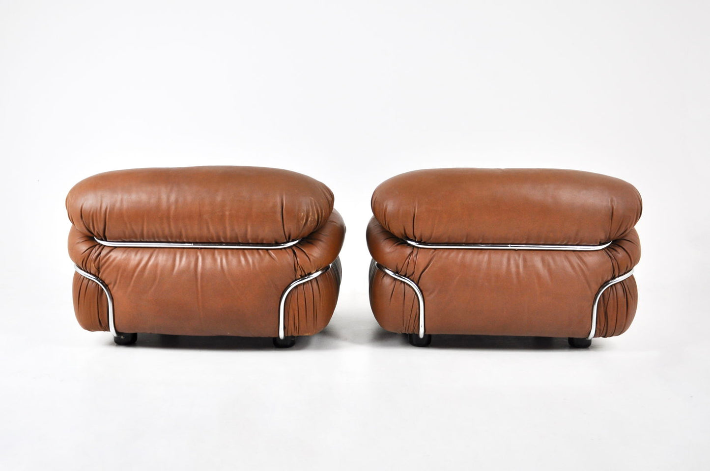 "Sesann" Lounge chairs by Gianfranco Frattini for Cassina, 1970s, set of 2