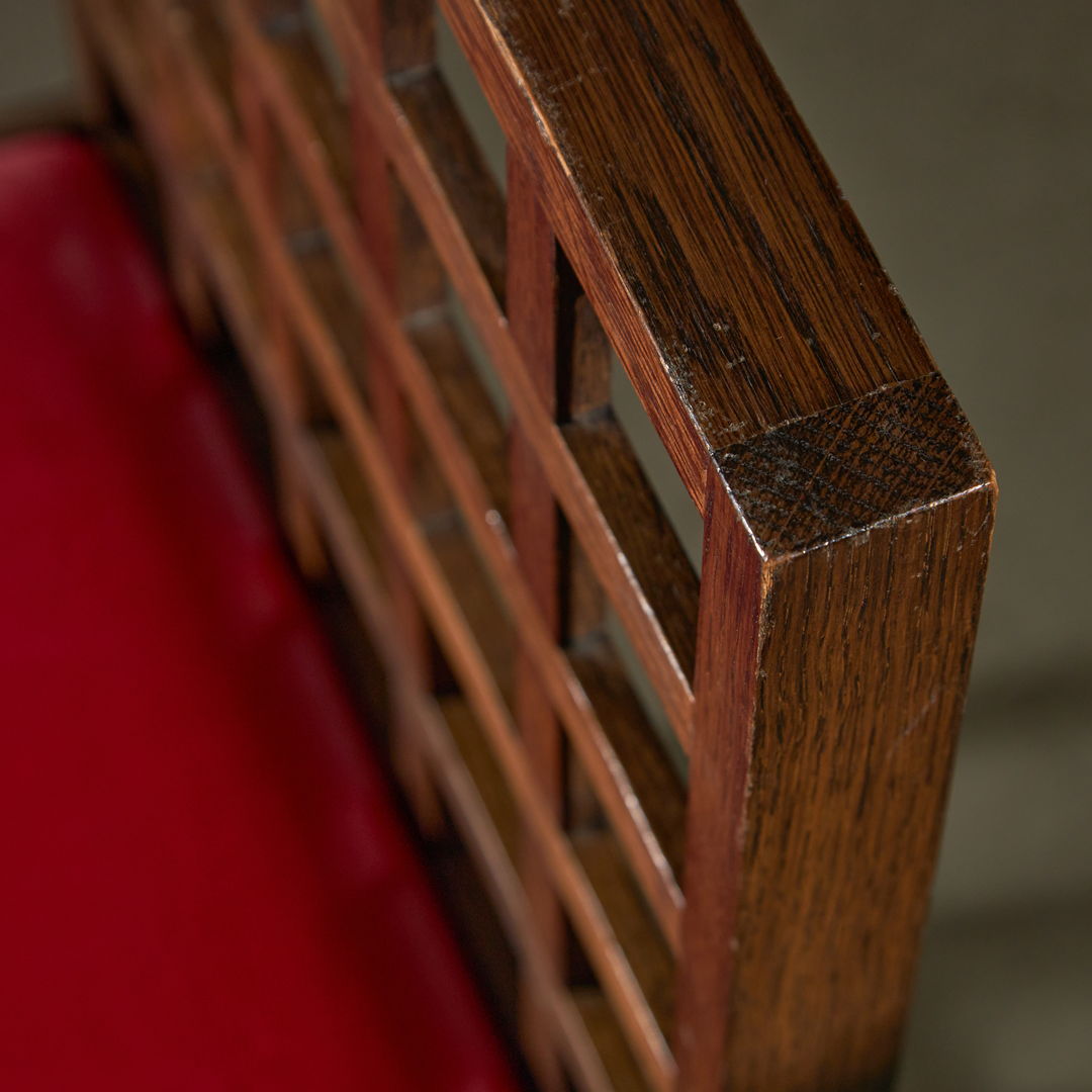 Chair Inspired by Charles Rennie Mackintosh (red)