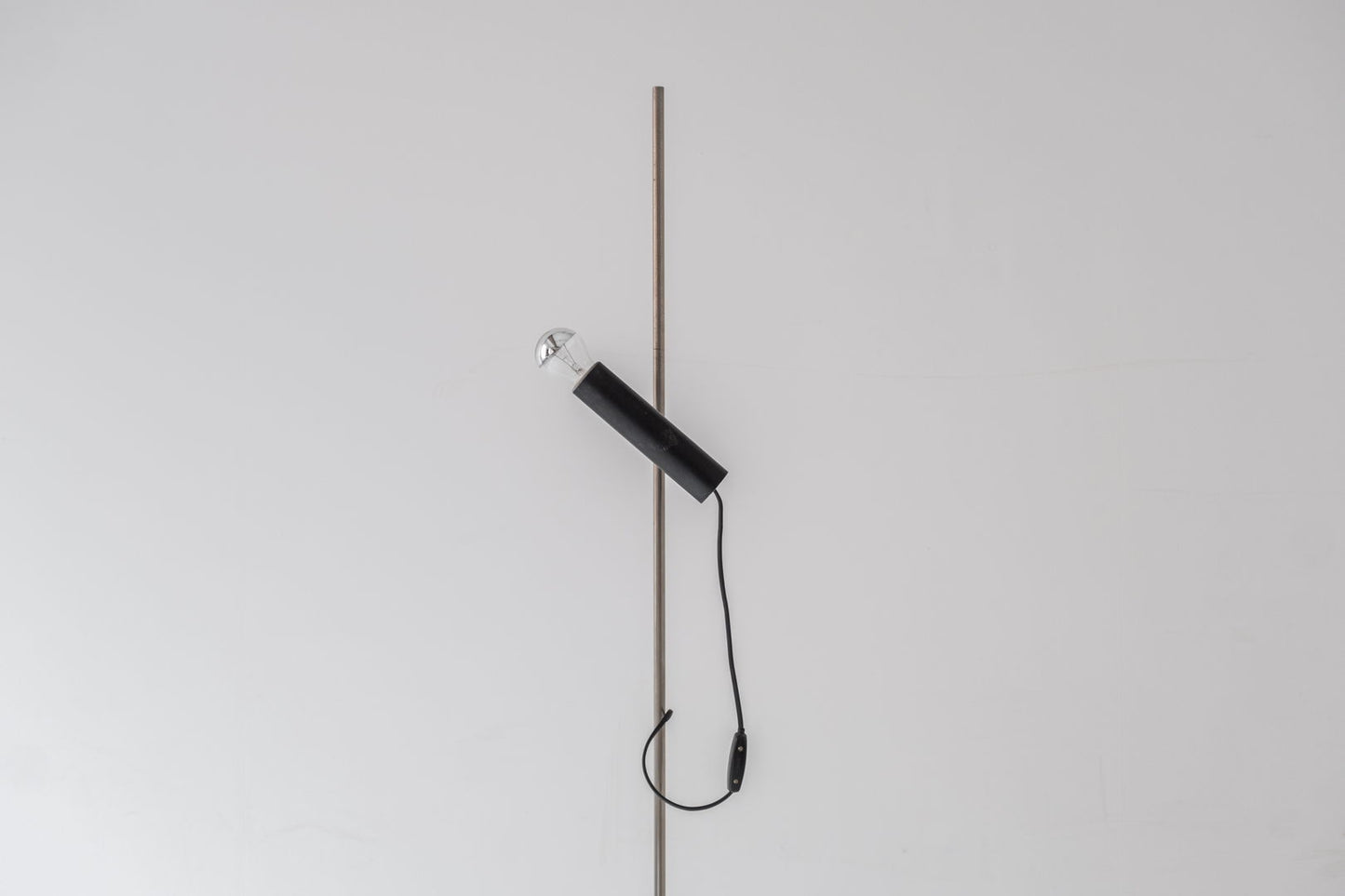 Minimalist floor lamp from Italy, designed and manufactured during the 1950s