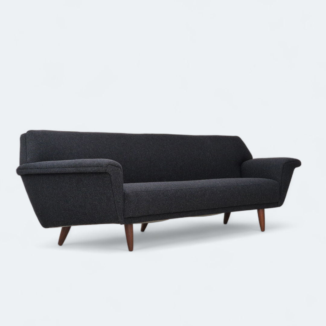 1960s, Danish design by Georg Thams for Vejen Polstermøbelfabrik, reupholstered 3 seater sofa, model 53.