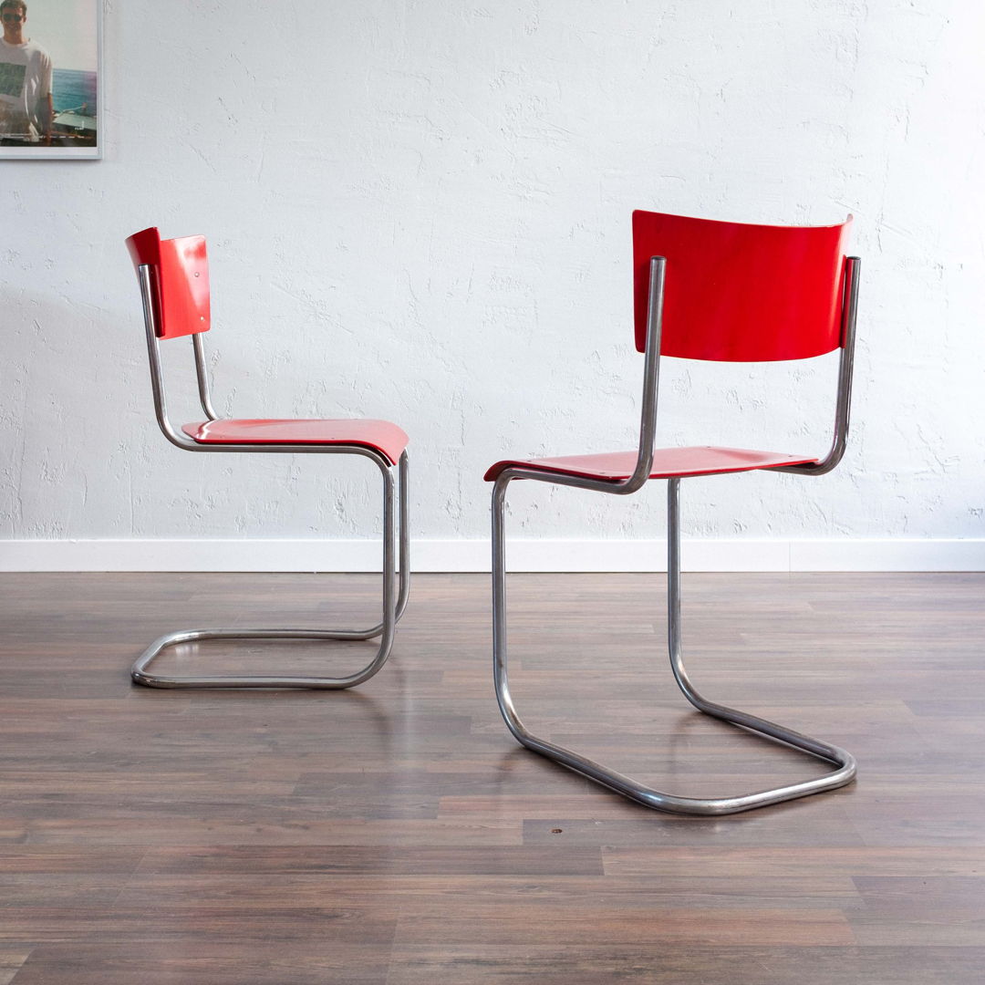 Set of 2 Functionalist Bauhaus Style Dining Chairs By Kovona, 1940s