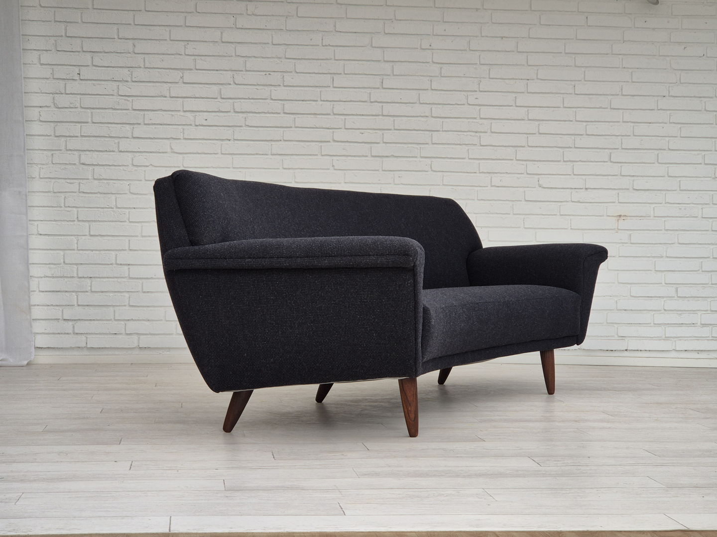 1960s, Danish design by Georg Thams for Vejen Polstermøbelfabrik, reupholstered 3 seater sofa, model 53.