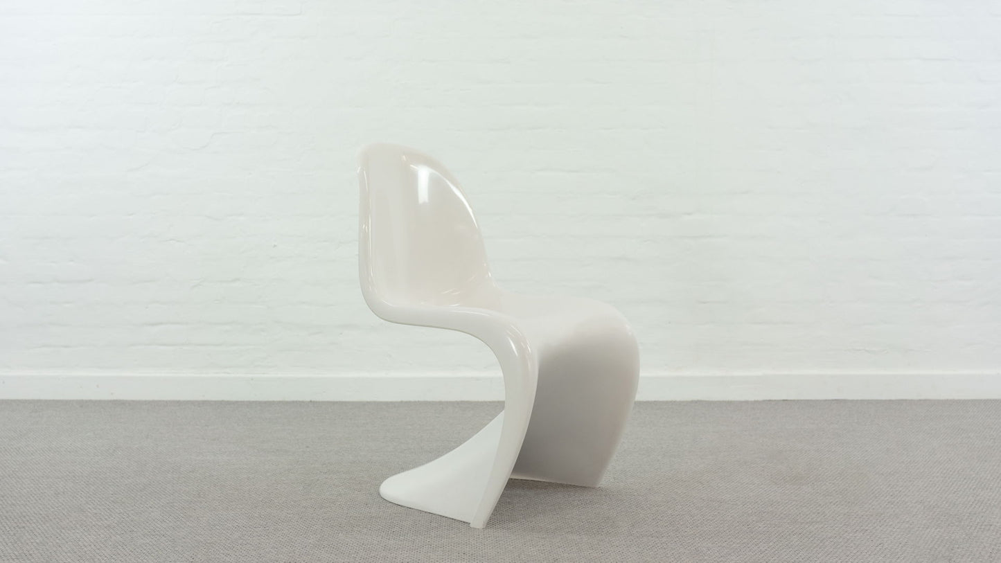 PANTON CHAIR BY VERNER PANTON FOR HERMAN MILLER