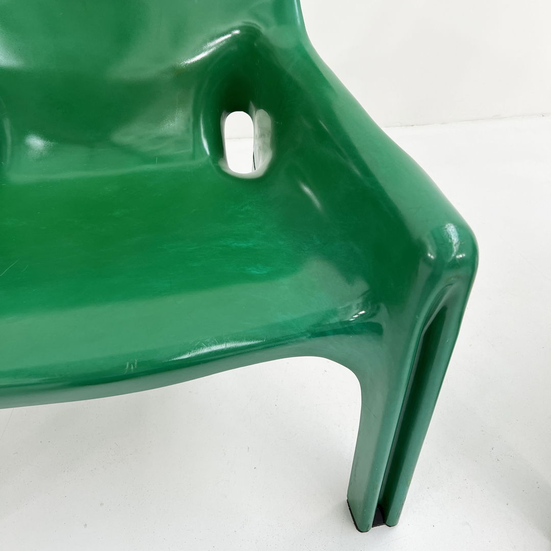 Pair of Green Vicario Lounge Chairs by Vico Magistretti for Artemide, 1970s