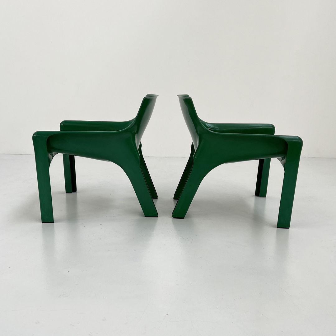 Pair of Green Vicario Lounge Chairs by Vico Magistretti for Artemide, 1970s