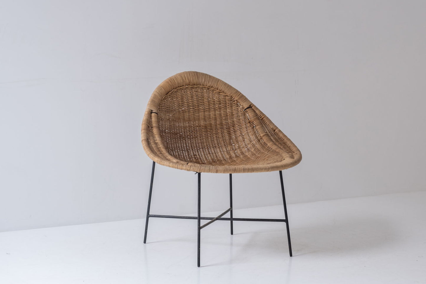 ‘Stora Kraal’ lounge chair by Kerstin Hörlin-Holmquist for Nordiska Kompaniet, Sweden 1952.