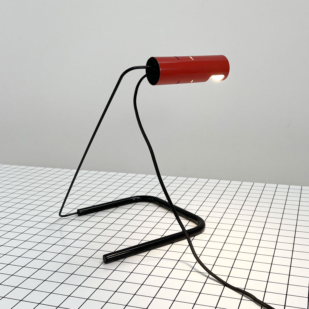 Red Slalom Desk Lamp by Vico Magistretti for Oluce, 1980s