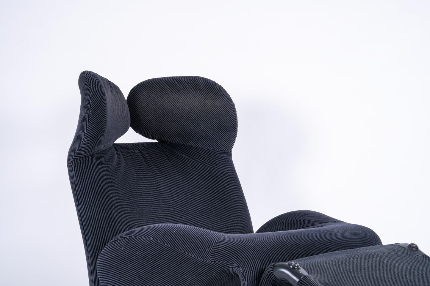 Cassina "Wink" by Toshiyuki Kita, 1980s