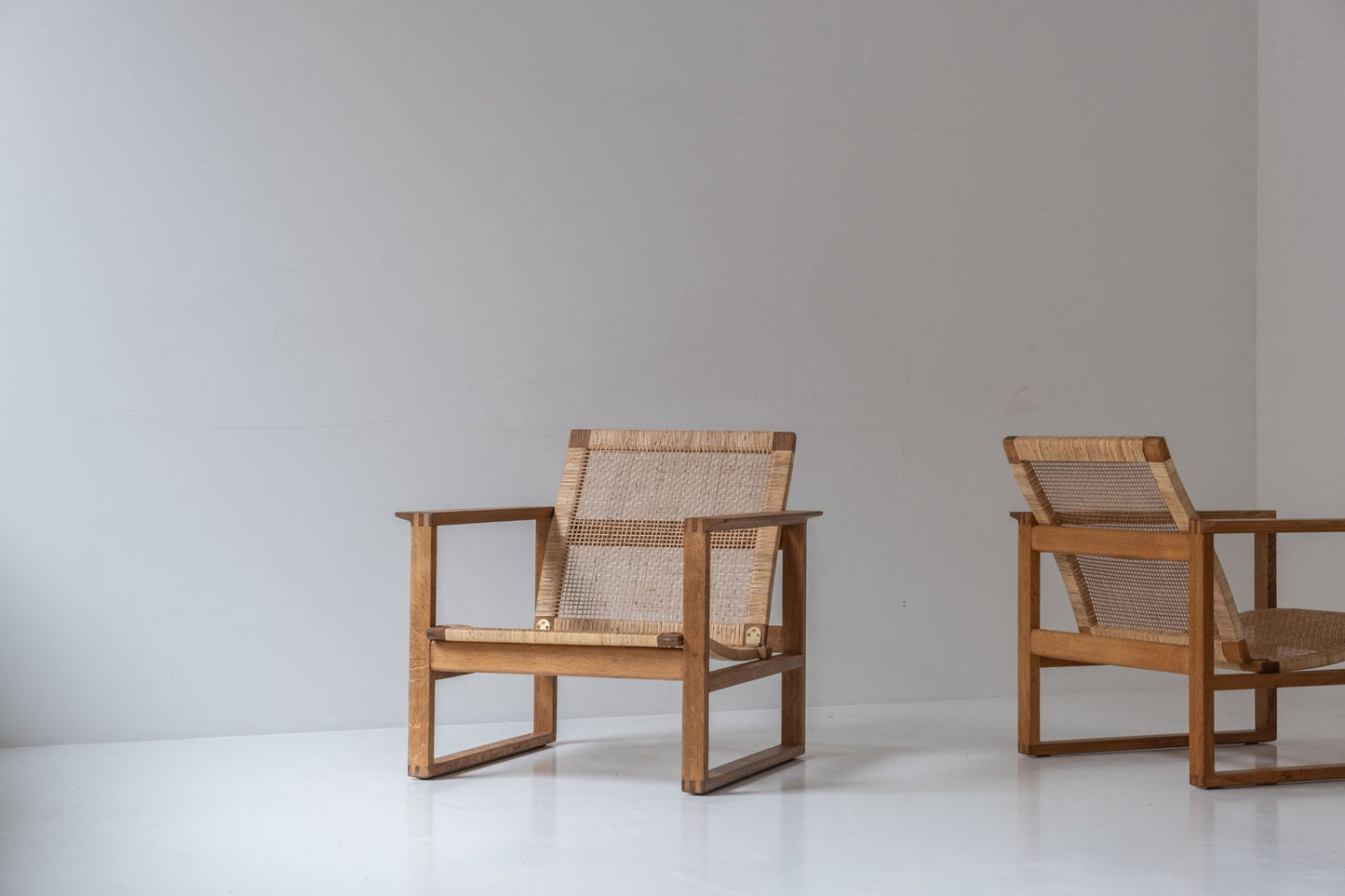 Magnificent set of two model 2256 easy chairs by Børge Mogensen for Fredericia Stolefabrik, Denmark 1956.