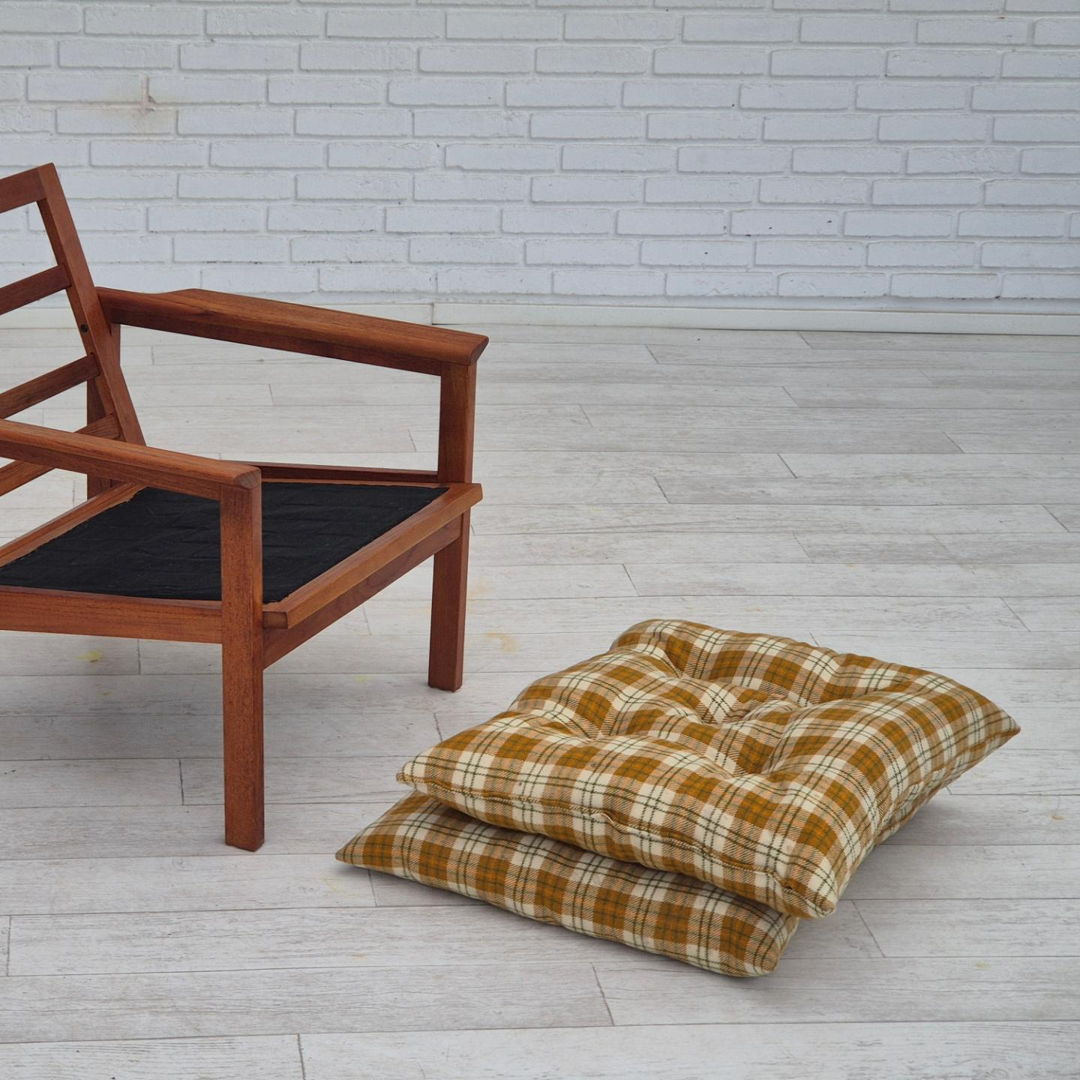 1970s, Danish lounge chair, original condition, furniture wool fabric, teak wood.